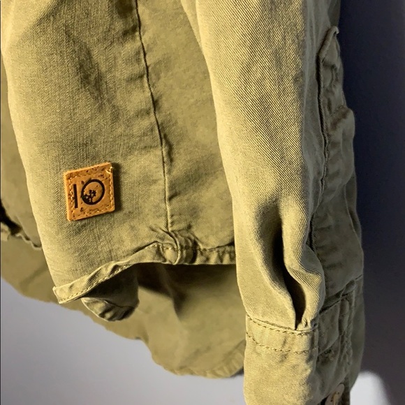 Tentree button up - Picture 4 of 9